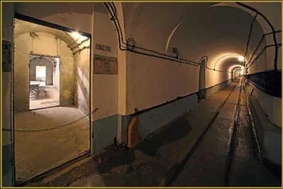 Quel est ce vestige de la ligne Maginot que vous pouvez visiter près de Lembach dans le département du Bas-Rhin?