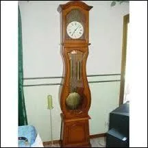 Au niveau des arts, la Franche-Comté se démarque par l'ancienne fabrication d'horloges, mais à partir de quelle fin de siècle commencent-elles à être fabriquées ?