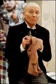 Qui joue le rôle du premier docteur ?