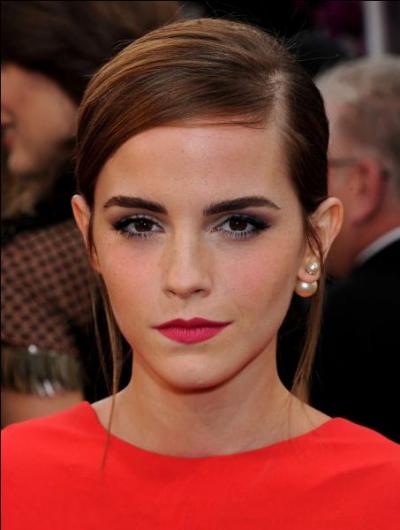 Grâce à quel film Emma Watson s'est-elle fait connaître dès l'âge de 10 ans ?