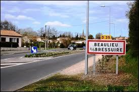 Nous entrons dans la commune picto-charentaise de Beaulieu-sous-Bressuire. Nous sommes dans le département ...