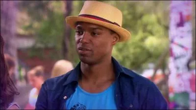 Comment s'appelle l'acteur qui joue Broduey ?