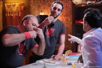 C'est le cuisinier du fort qui reçoit les candidats dans son restaurant. Il leur fait manger ses spécialités et, en guise de récompense, reçoivent une clé ou un indice. Comment s'appelle ce grand cuisinier ?