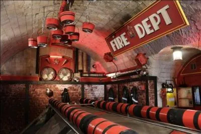 Dans ce jeu, le candidat doit prendre des sceaux en hauteur sur un tapis roulant et doit renverser l'eau du sceau dans un tube faisant monter la clé. Mais comment s'appelle cette épreuve.