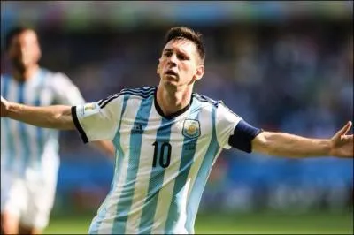 Combien de buts ont été marqués lors de cette édition égalant ainsi le record de buts marqués lors de l'édition de 1998 ?