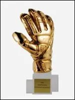 Et quel gardien a été choisi pour le trophée du Gant d'or ?