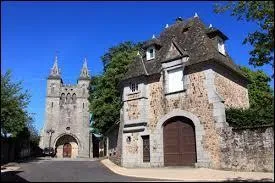 Le village limousin de Saint-Exupéry-les-Roches se trouve dans le département ...