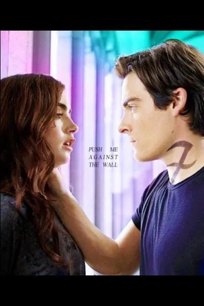 Pour quelle raison Alec n'aime-t-il pas Clary ?