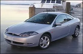 Elle est en quelque sorte la Ford Mondeo Coupé. Quel vraiment le nom de ce modèle Ford ?