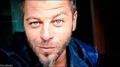 Dans quelle ville est-il né ?