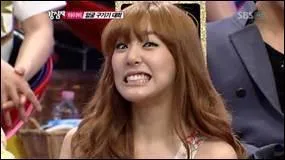 Lors d'une émission Yuri et Sooyoung ont dit à "........." d'arrêter de marcher comme un canard !