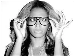 Qui est la Queen B ?