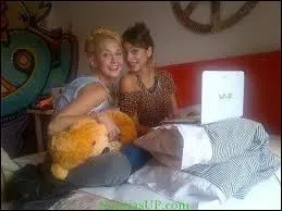 Quel est le surnom de Martina Alejandra Stoessel Muzlera ?