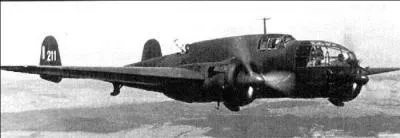 A vous de trouver cet avion polonais, ce bombardier a participé à la bataille de Pologne en 1939. Cet avion existe en 2 versions au niveau de l'empennage. C'est un des rares avions modernes de l'armée de lair polonaise. Il porte le nom d'élan.