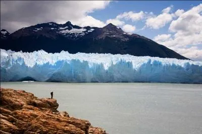 Quelle grande île où culmine le Mont Sarmiento, nous présente cette photo ?