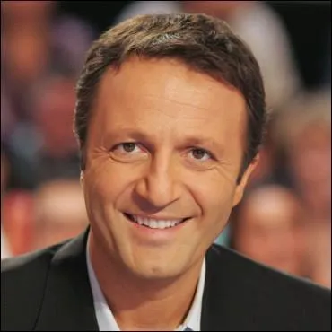 Qui est cet humoriste qui présente "Le Vendredi tout est permis" sur TF1 ?