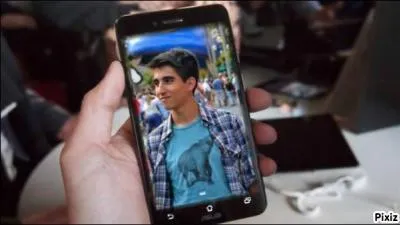 Qui joue le rôle de Tom Wexler ?