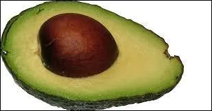 En plus d'être petite, cette personne nous énerve, on peut alors lui dire qu'elle ...