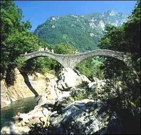 Géographie - Quel est le seul canton suisse à être exclusivement italophone ?