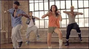 Dans quel clip Tal bouge-t-elle beaucoup ?