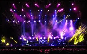 Combien de temps dure la quatrième chanson ? (interprétée par Tini, Mechi, Lodo, Cande et Alba)