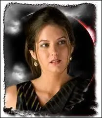 Je suis employée comme secrétaire pour les Volturi. Qui suis-je ?