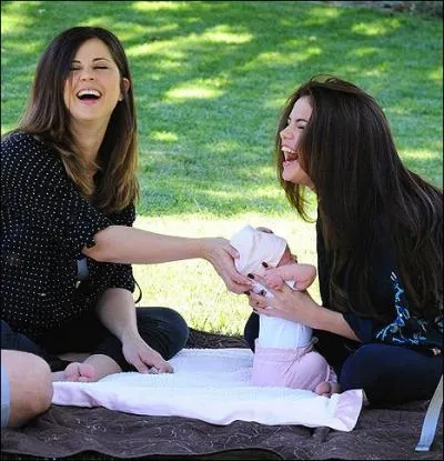 Comment s'appelle sa petite sur ?