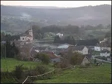 Deycimont est un village lorrain de l'arrondissement d'Épinal. Il se situe donc dans le département ...