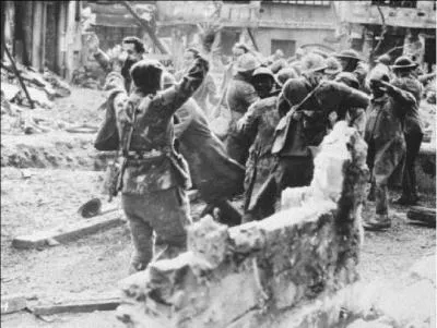 Sorti en 1919, c'est un film d'Abel Gance avec Romuald Joubé, Séverin-Mars, Maryse Dauvray… Œuvre majeure d'Abel Gance, ce film dénonce la guerre, en se servant pour fil conducteur de la vie et de la mort d'un ancien poilu devenu pacifiste convaincu. Quel est ce film ?