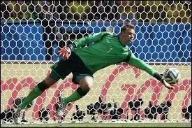 Le gardien allemand, Manuel Neuer, a été élu meilleur gardien de la coupe du monde 2014 !