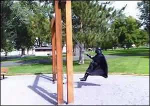 Après cette petite rencontre, il décide de faire...