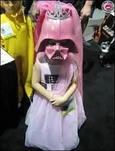 Après cette journée assez chargée, il décide de rentrer chez lui aux côtés de...