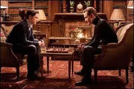 Que se passe-t-il lors de la première rencontre de Charles et Erik ?