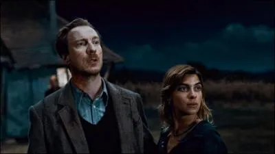 J.K. Rowling ne devait pas tuer Remus Lupin lors de la bataille de Poudlard, mais elle l'a fait pour épargner un autre personnage. De quel personnage s'agit-il ?