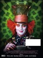 Réalisé par Tim Burton, c'est un film américain, Johnny Depp et Mia Wasikowska, Helena Bonham Carter et Anne Hathaway, Crispin Glover sont les cinq acteurs principaux. Vous avez reconnu l'affiche du film, c'est bien sûr...