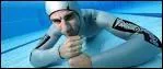 C'est un Français, Stéphane Mifsud, qui a décroché le record du monde d'apnée statique en 2009, en restant 8 minutes 20 secondes sous l'eau.