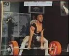 Originaire de la banlieue parisienne l'athlète Hassan El Belghiti, a arraché en 2012 le record mondial du soulevé de terre des moins de 65 kg, en soulevant 313 kg.