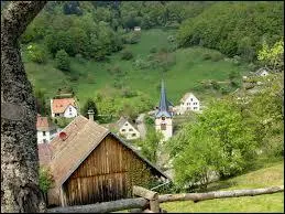 Nous reprenons la route pour nous rendre dans le petit village alsacien de Wasserbourg. Je vous emmène dans le département n° ...