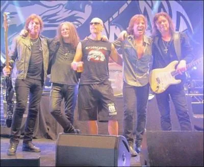 80 millions d'albums vendus, pratiquement grâce à un seul titre : Europe et leur « Final Countdown » (1986). On en a encore la tête farcie... Mais d'où sortaient-ils, ces zozos-là ?