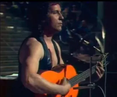 Ancien boxeur, ancien délinquant, il a depuis renversé la vapeur !