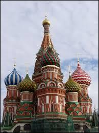 Vous pouvez voir une photo du Kremlin. Dans quel pays se situe-t-il ?