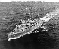 Quelle est la date de la disparition du "Genesis" ? Ce cargo disparut entre Port d'Espagne et St Vincent. Il transportait 465 tonnes d'eau, et du béton. Il reporta des problèmes techniques, puis le contact radio a été perdu. Malgré de vastes recherches, aucune trace du navire n'a été retrouvée.