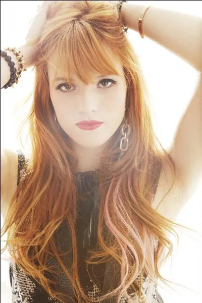 Bella Thorne est le personnage principal de quelle série Disney Channel ?