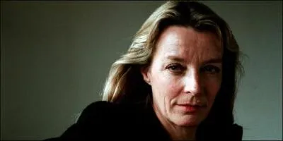 Journaliste suédoise. Ma relation avec François a duré 15 ans, pendant toute sa présidence. Je lui ai donné un fils, nous avons logé dans la même annexe du palais de l'Élysée qu'Anne Pingeot (annexe réservée aux maîtresses du président ainsi que de ses ministres). J'ai publié un livre de ma relation avec la France. Qui suis-je ?