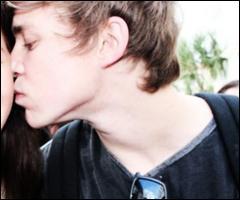 A quel âge a-t-il eu son premier baiser ?