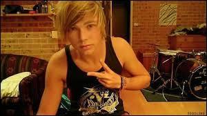 Quel métier voulait-il faire, outre chanteur ?