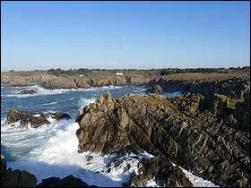 C'est en Vendée que l'on peut trouver cette île fantastique auxquels sont associés des rochers. Reconnaissez-vous cette île ?