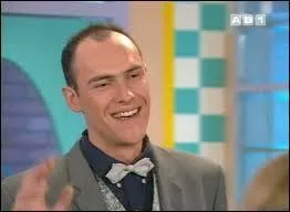 Qui est professeur de sport avec Luc et Anthony et qui ennuie toujours tout le monde ?