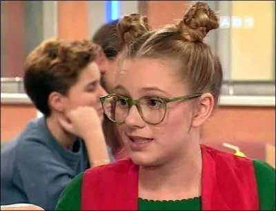 Qui joue le rôle d'Annette Lampion ?