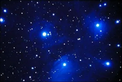 Dans les années 80 qui chantait "Ils ont quitté leur terre leurs champs de fleurs et leurs livres sacrés, traversé les rivières ..."